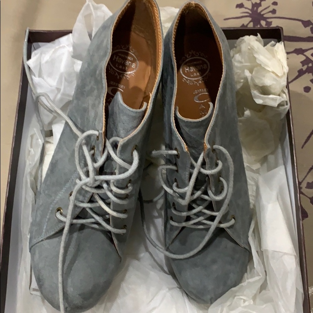 Late wife’s things. Extra money for our kids